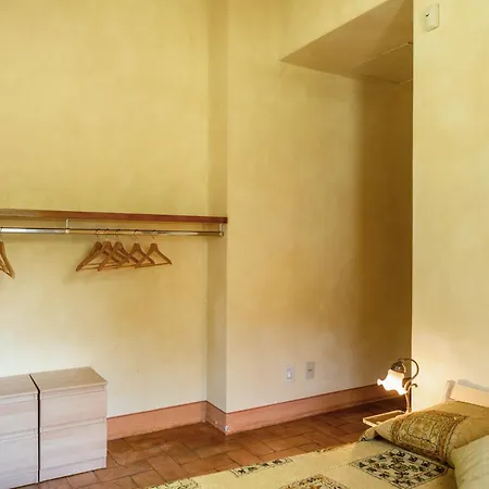 Dolce Collina 10, Emma *