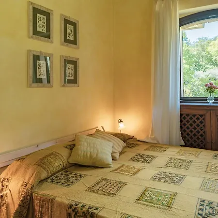 Dolce Collina 10, Emma