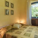 Dolce Collina 10, Emma