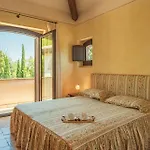 Dolce Collina 10, Emma Vila