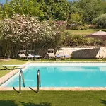 Dolce Collina 10, Emma Vila