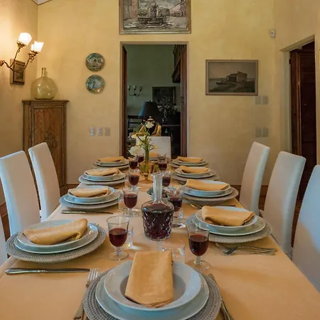 Dolce Collina 10, Emma Cesena