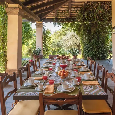 Dolce Collina 10, Emma Cesena