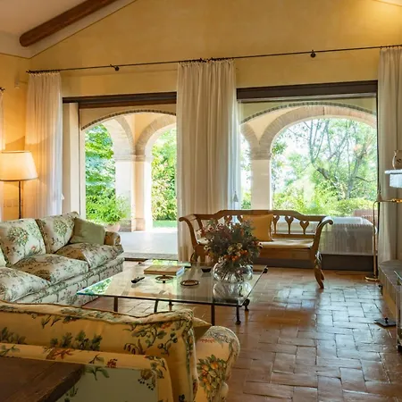 Dolce Collina 10, Emma Villa Cesena