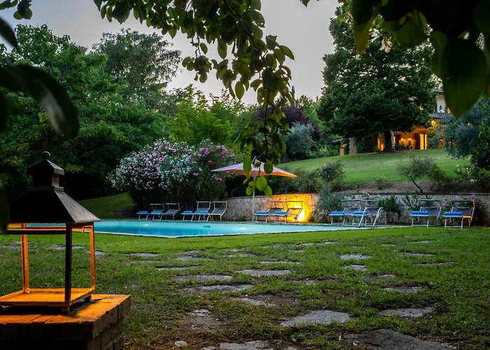 Dolce Collina 10, Emma Cesena