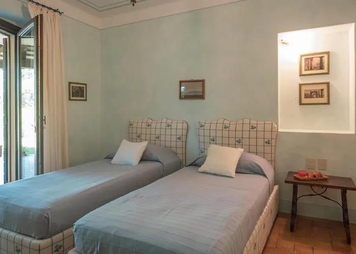 Dolce Collina 10, Emma *