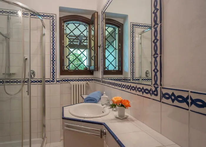 Dolce Collina 10, Emma