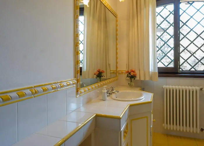 Dolce Collina 10, Emma *