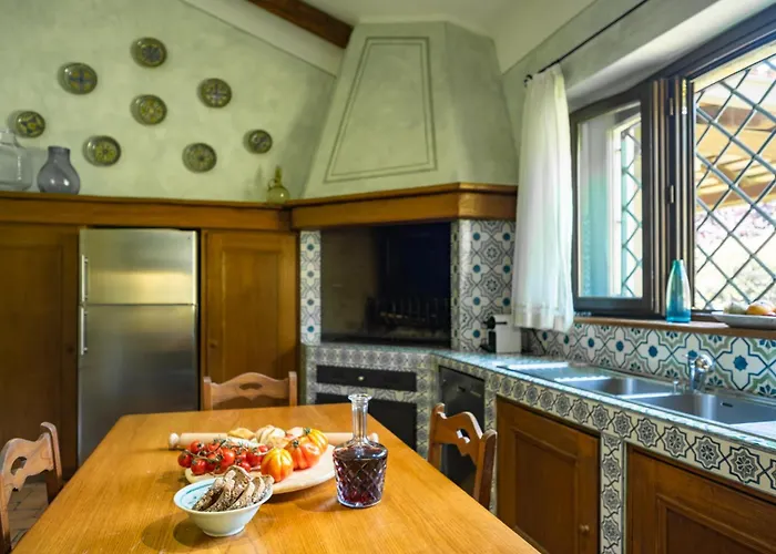 Villa Dolce Collina 10, Emma